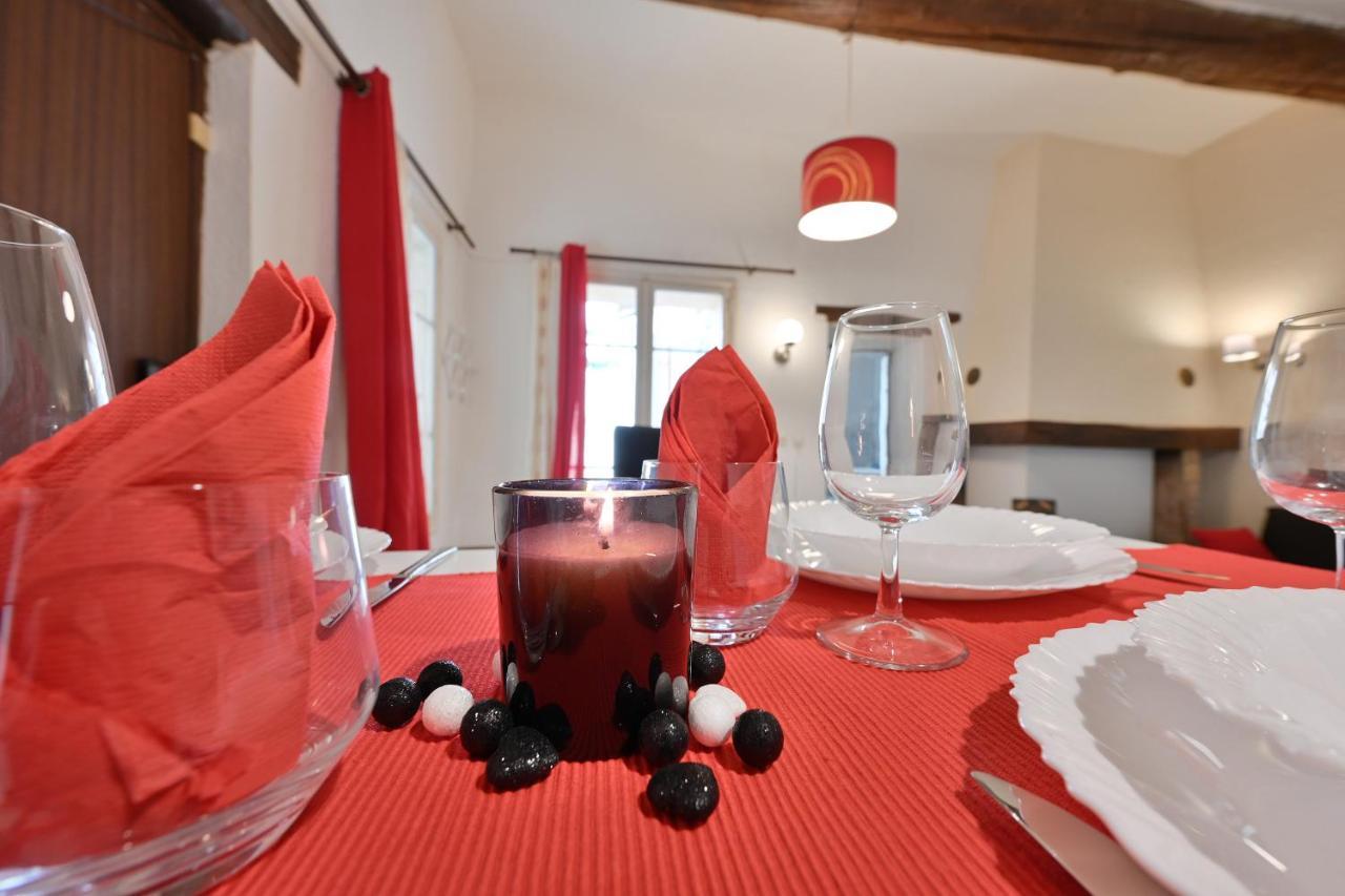 Appartement Au Calme En Plein Centre-Ville Nîmes Exteriör bild